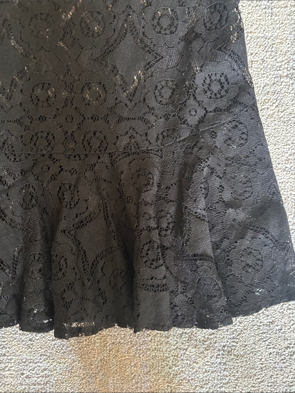 Free People Black Floral Lace Dress with Flounced Hem Size 8 - Picture 4 of 4